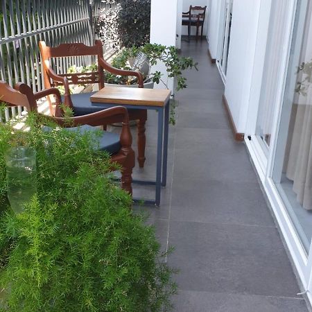 Hikka Hill Loft Apartamento Hikkaduwa Exterior foto